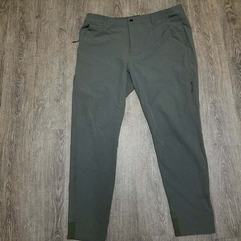 Army Green Russell Golf Jogger Golf Pants size 36 - 38